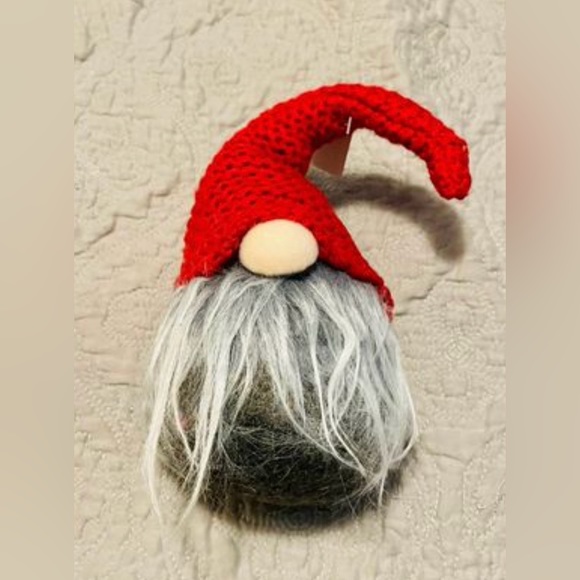 *Sitting Plush Mr Santa Gnome - Picture 4 of 5